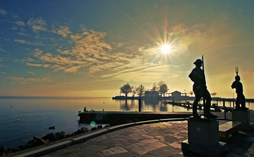 Place image